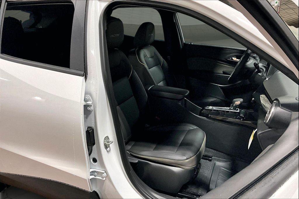 new 2026 Chevrolet Trax car, priced at $25,499