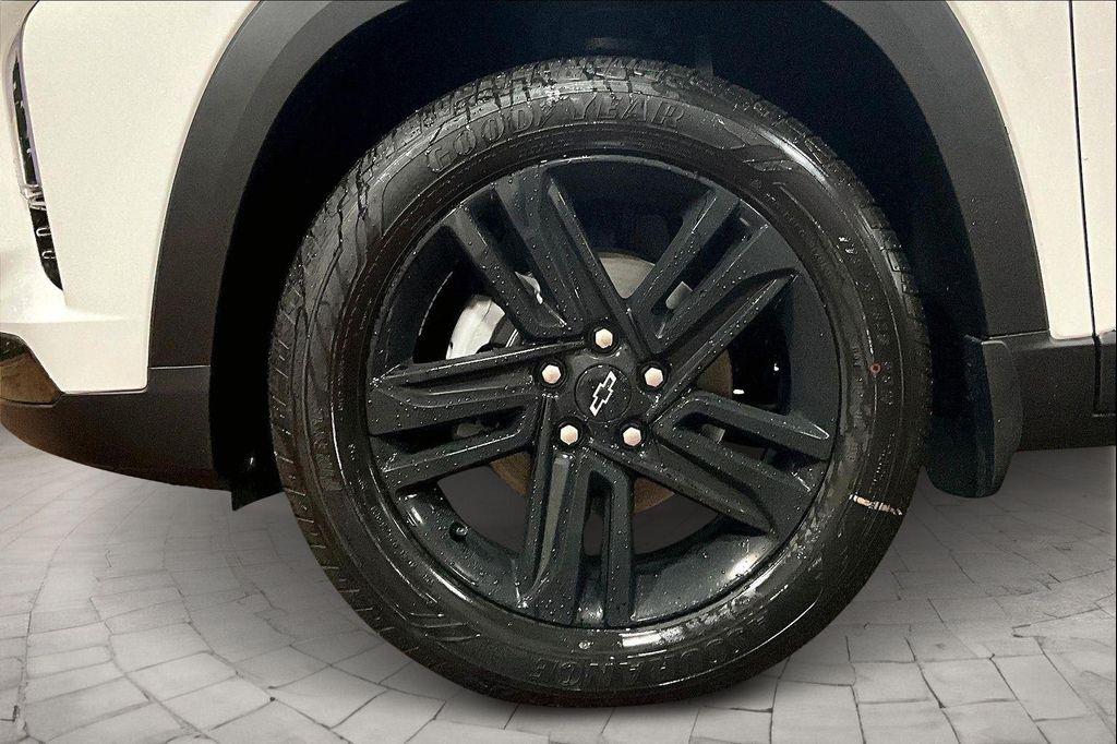 new 2026 Chevrolet Trax car, priced at $25,499