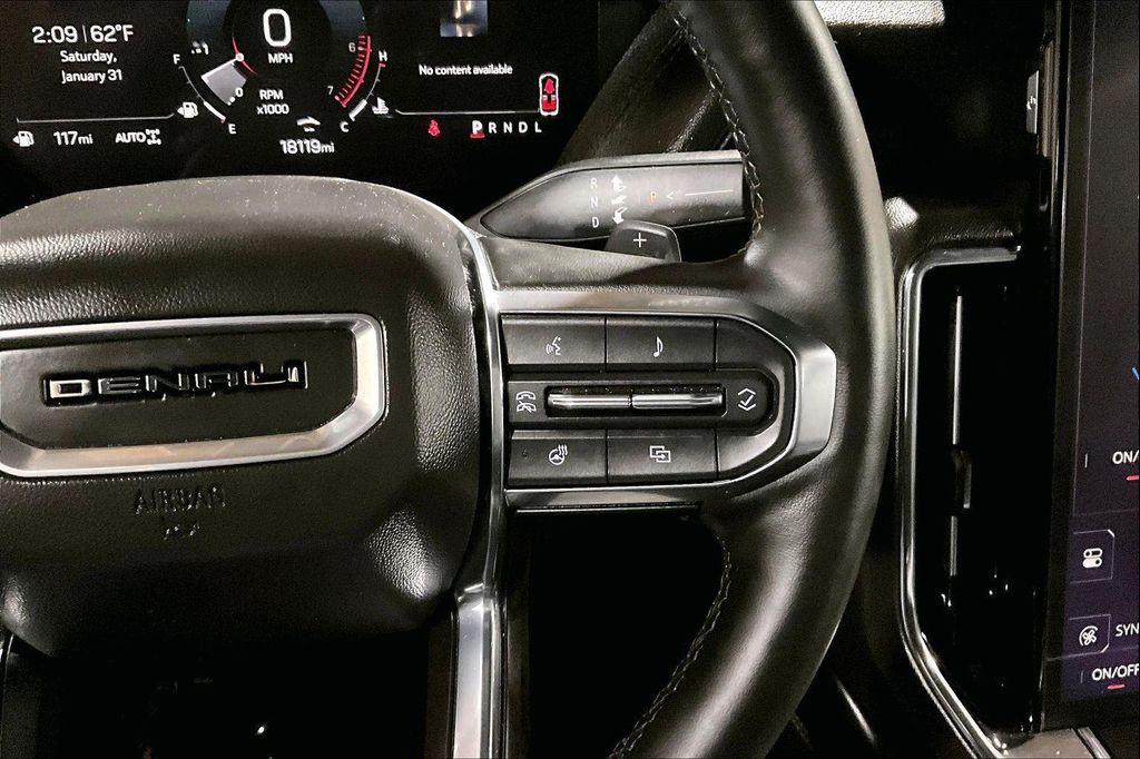 used 2025 GMC Yukon car, priced at $73,991