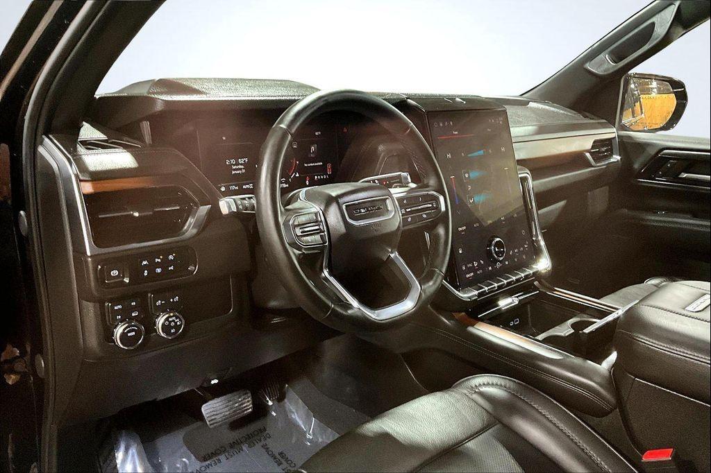 used 2025 GMC Yukon car, priced at $73,991