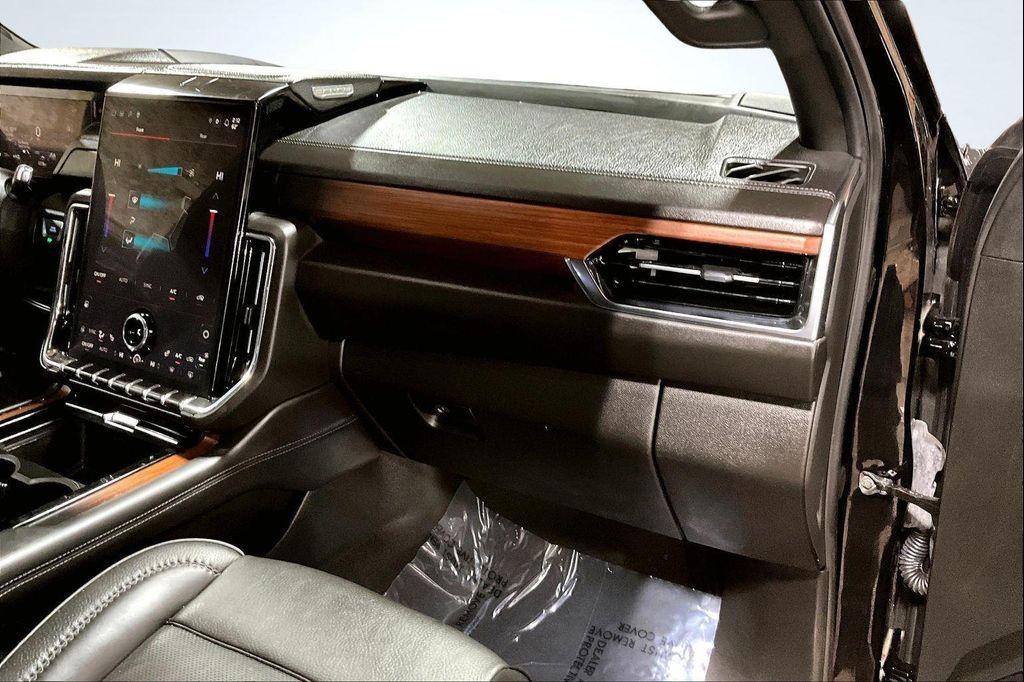 used 2025 GMC Yukon car, priced at $73,991