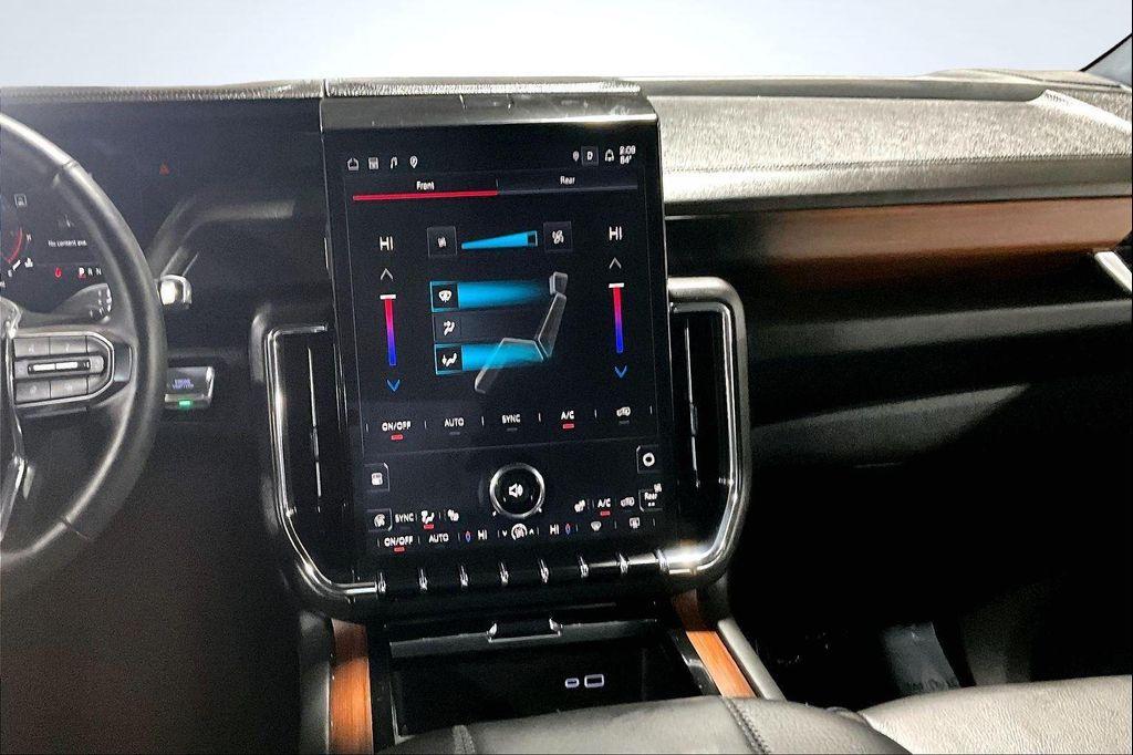 used 2025 GMC Yukon car, priced at $73,991