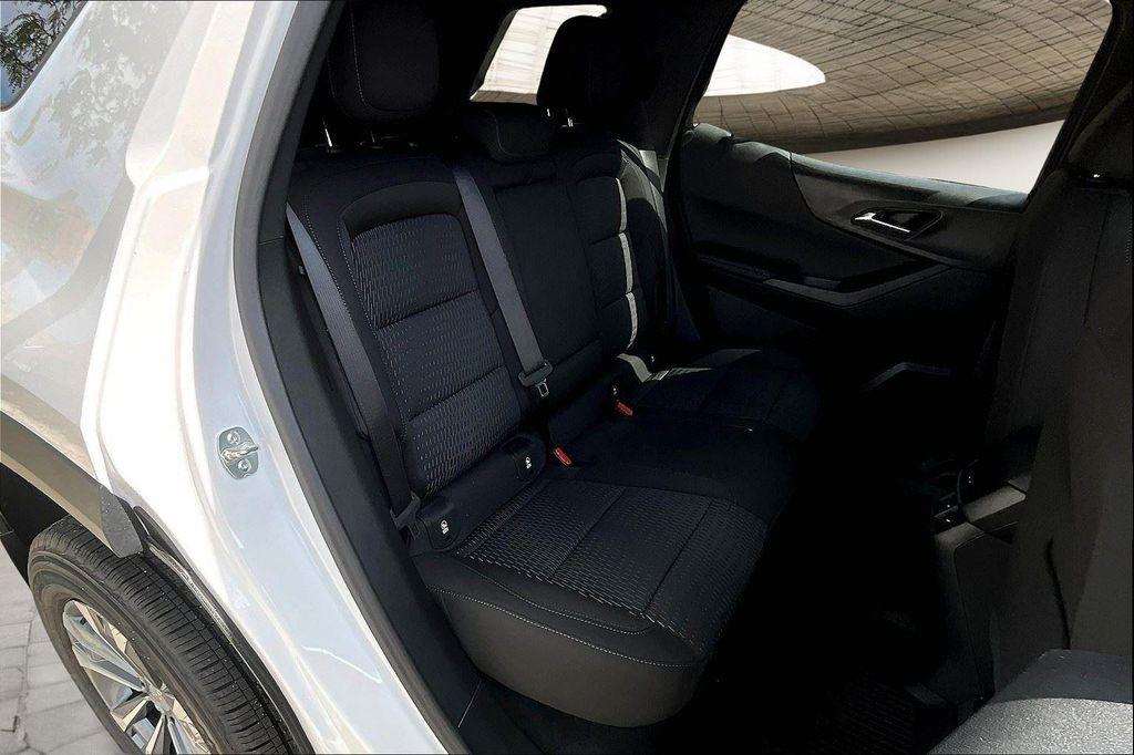 new 2026 Chevrolet Equinox car, priced at $29,212