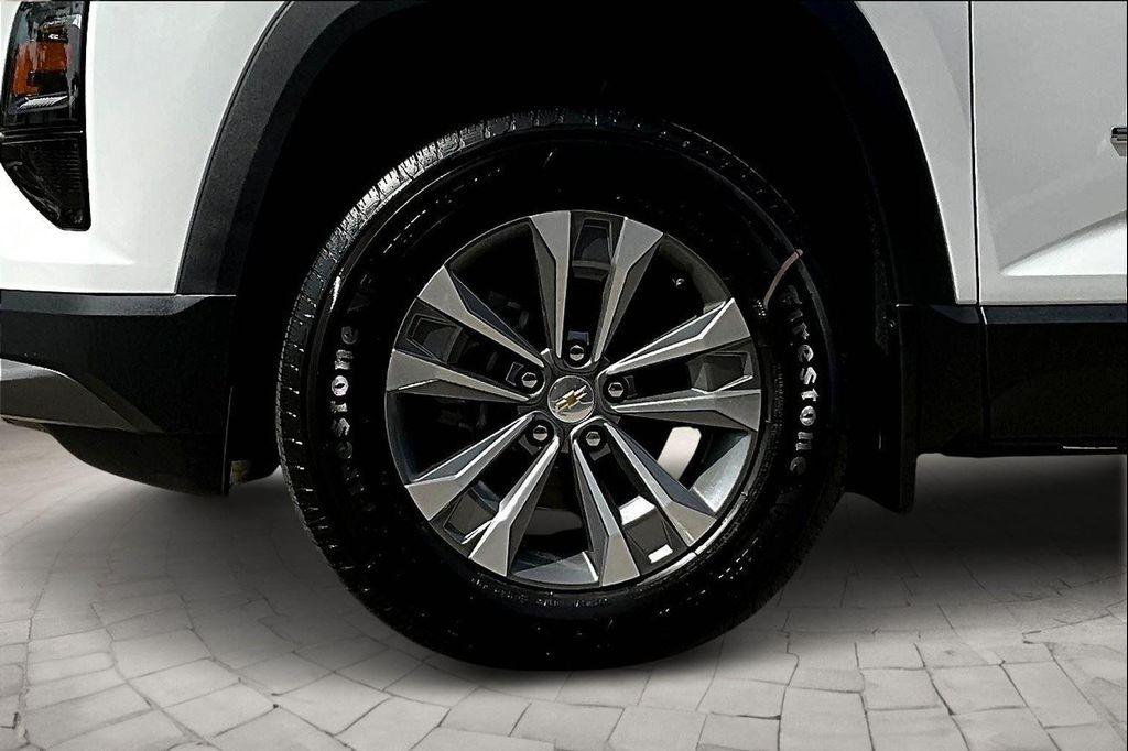 new 2026 Chevrolet Equinox car, priced at $29,212