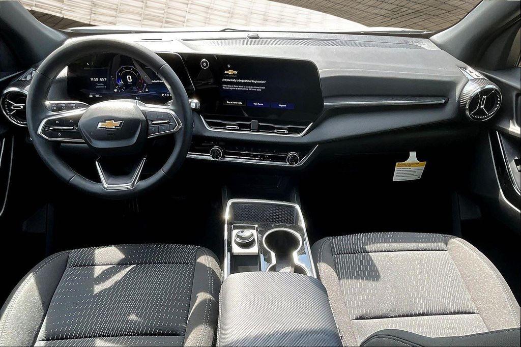 new 2026 Chevrolet Equinox car, priced at $29,212