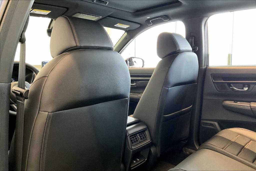 new 2026 Honda CR-V Hybrid car, priced at $41,675
