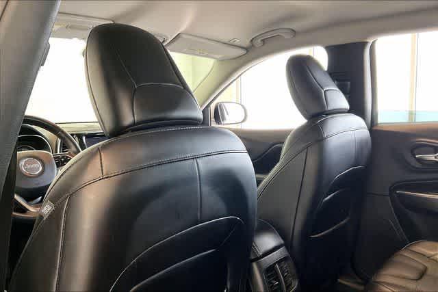 used 2019 Jeep Cherokee car, priced at $18,572