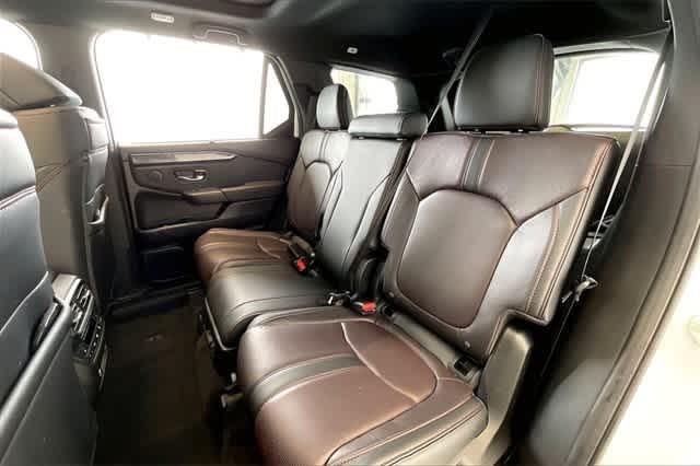 used 2025 Honda Pilot car, priced at $49,119