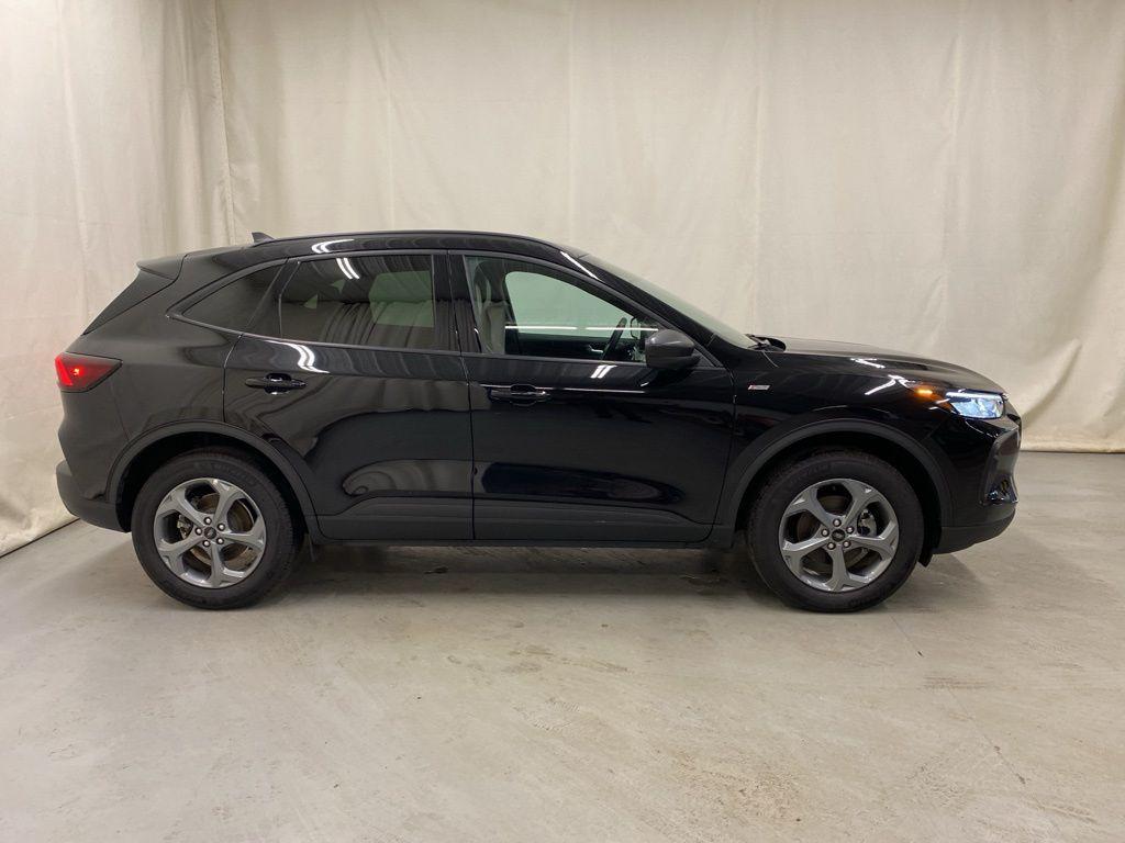 used 2025 Ford Escape car, priced at $25,850