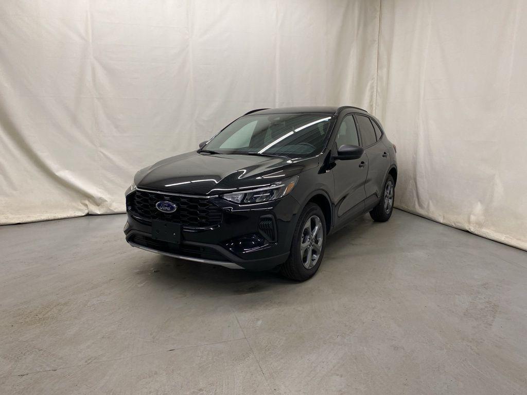 used 2025 Ford Escape car, priced at $25,850