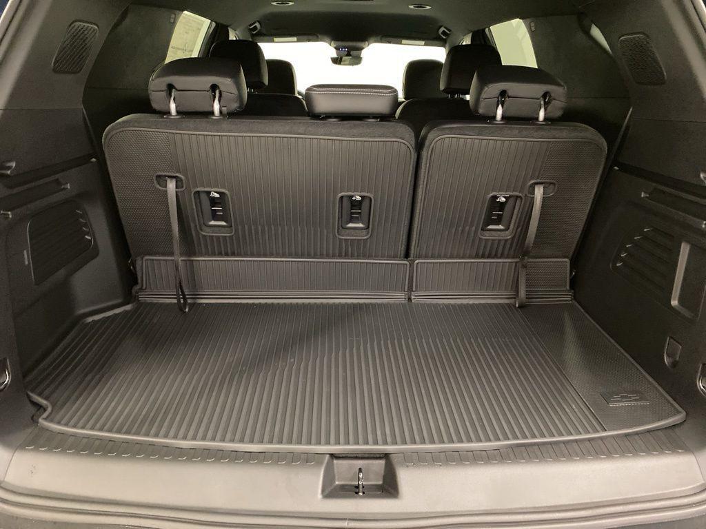 new 2026 Chevrolet Traverse car, priced at $48,165