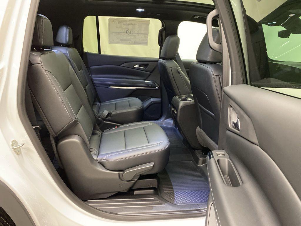 new 2026 Chevrolet Traverse car, priced at $50,365