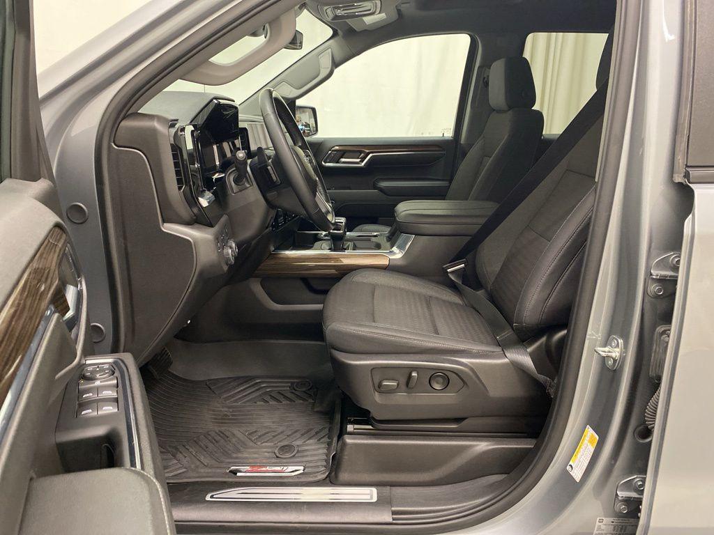 used 2024 Chevrolet Silverado 1500 car, priced at $48,265