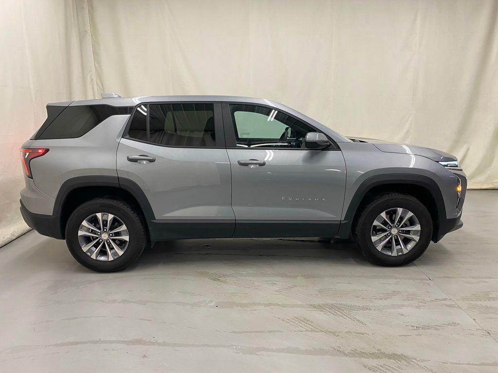used 2025 Chevrolet Equinox car, priced at $28,250