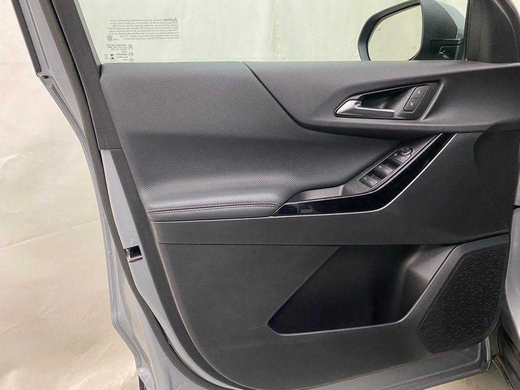 used 2025 Chevrolet Equinox car, priced at $28,250