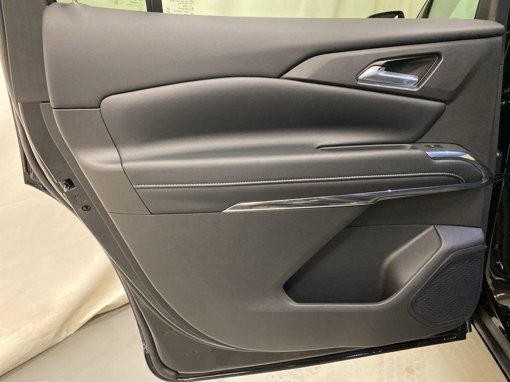 new 2026 Chevrolet Traverse car, priced at $46,640