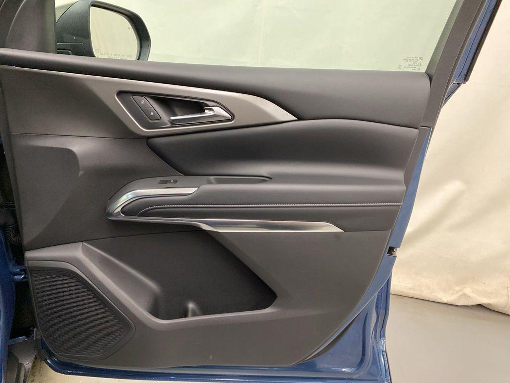 new 2026 Chevrolet Traverse car, priced at $49,140