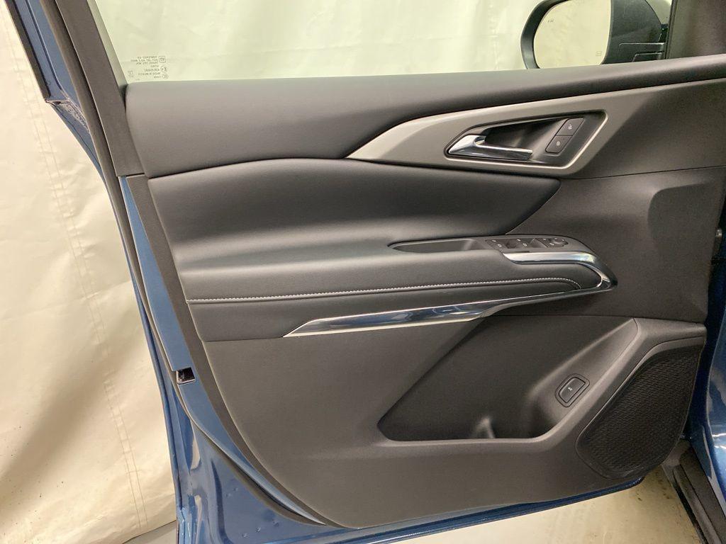 new 2026 Chevrolet Traverse car, priced at $49,845