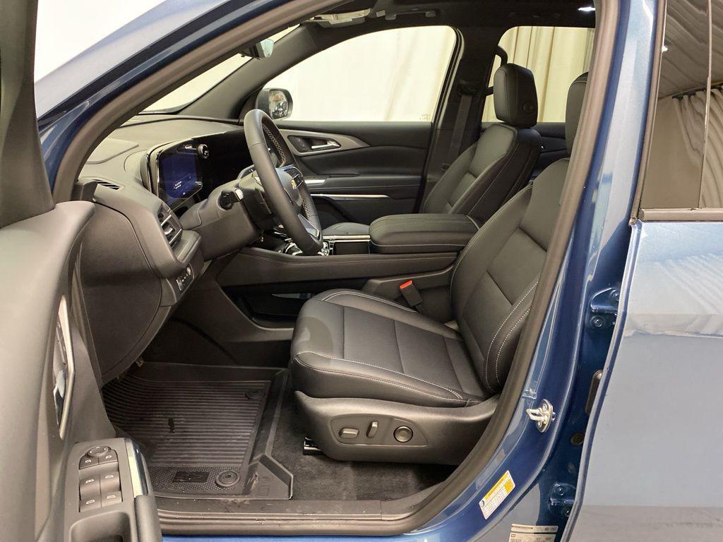 new 2026 Chevrolet Traverse car, priced at $49,845