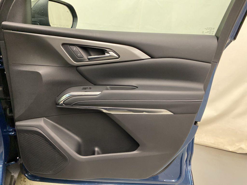 new 2026 Chevrolet Traverse car, priced at $49,845