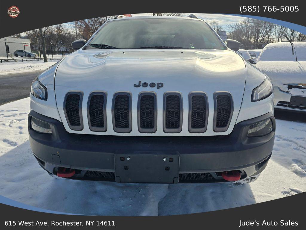 used 2015 Jeep Cherokee car, priced at $9,499