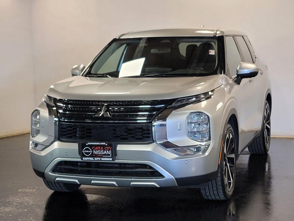 used 2024 Mitsubishi Outlander car, priced at $24,074