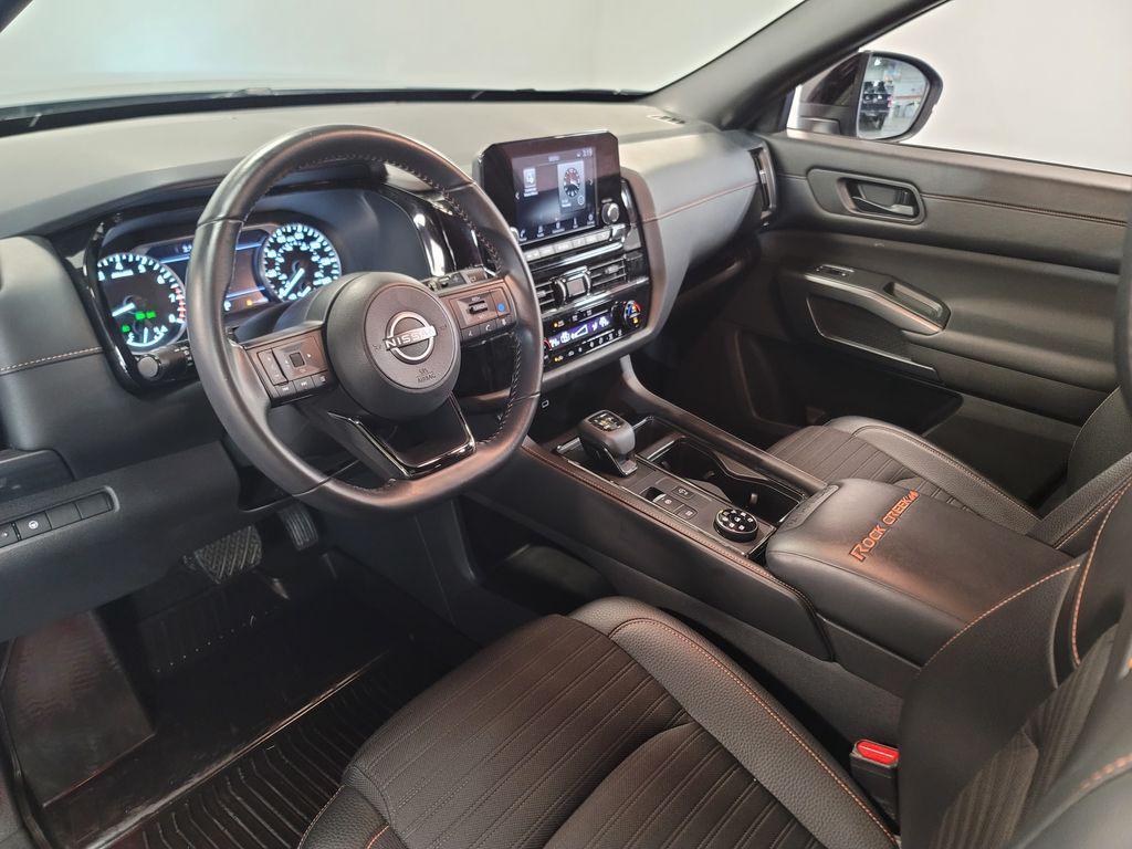 2024 Solid Gray/Super Black Nissan Pathfinder