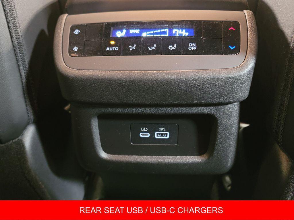 2024 Solid Gray/Super Black Nissan Pathfinder