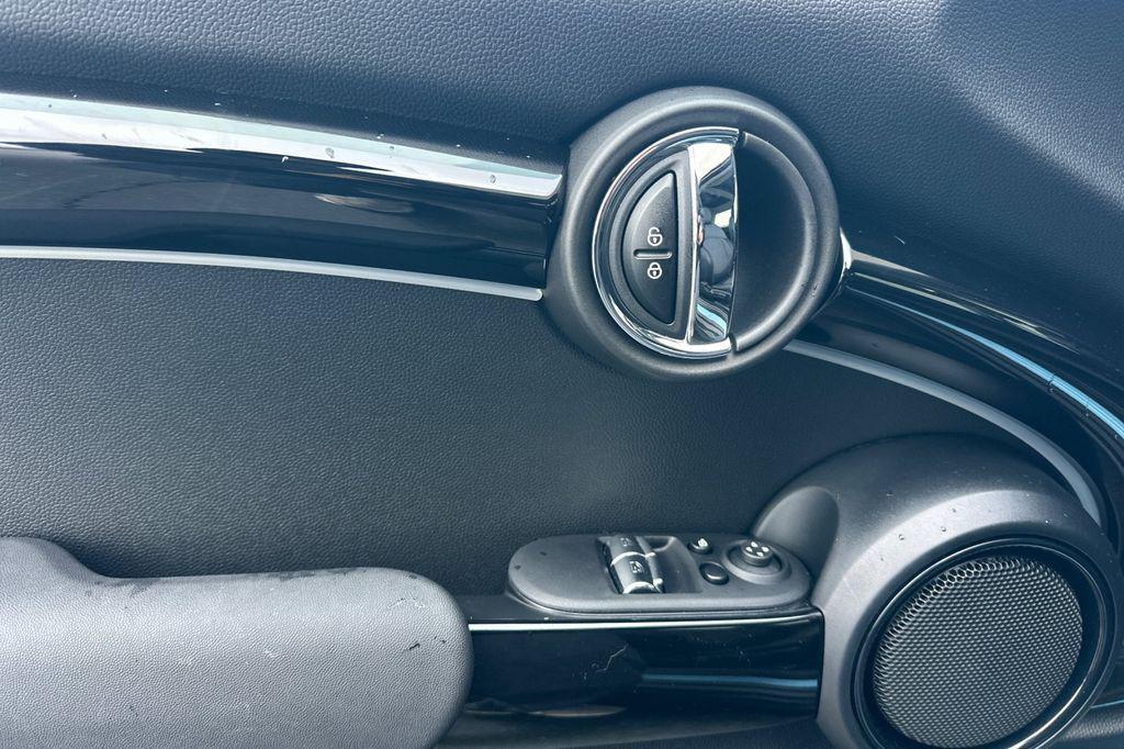 used 2023 MINI Hardtop car, priced at $24,180