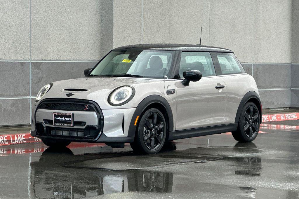 used 2023 MINI Hardtop car, priced at $24,180