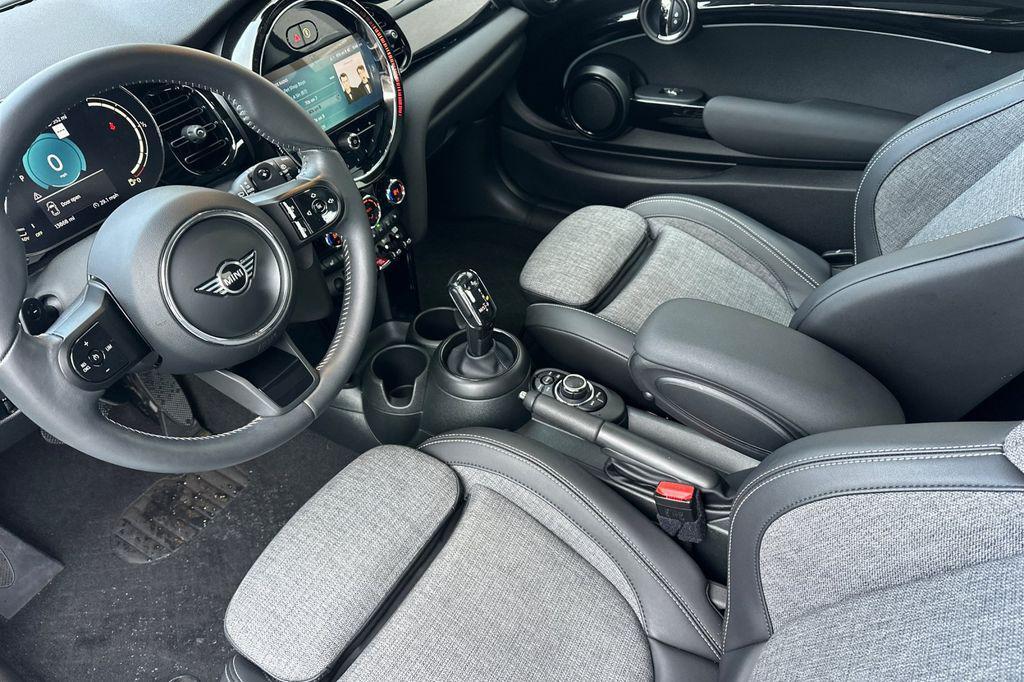 used 2023 MINI Hardtop car, priced at $24,180