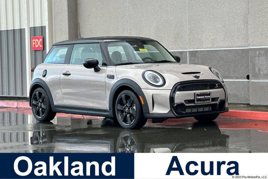 used 2023 MINI Hardtop car, priced at $24,180