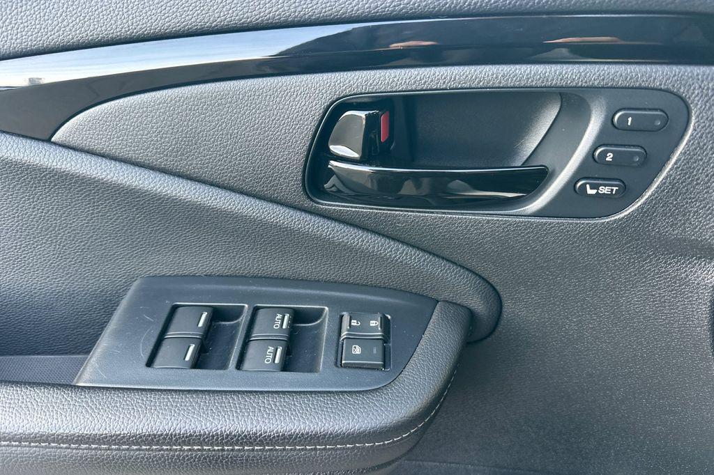 used 2023 Honda Passport car, priced at $30,980