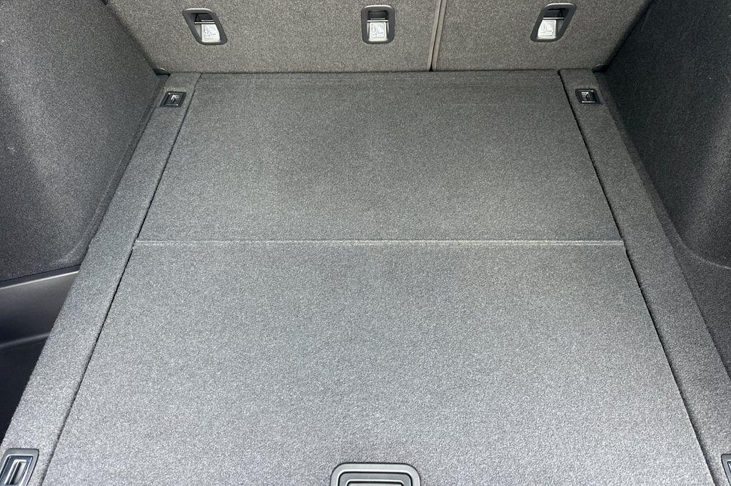 new 2026 Acura RDX car, priced at $52,650