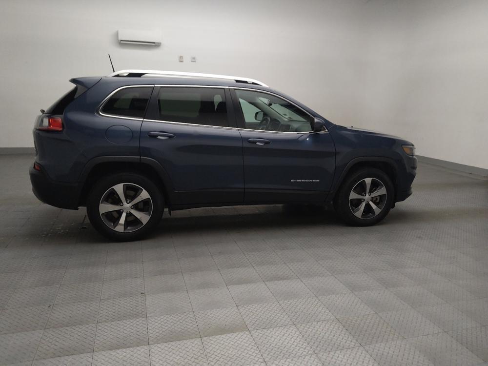 used 2020 Jeep Cherokee car, priced at $20,995