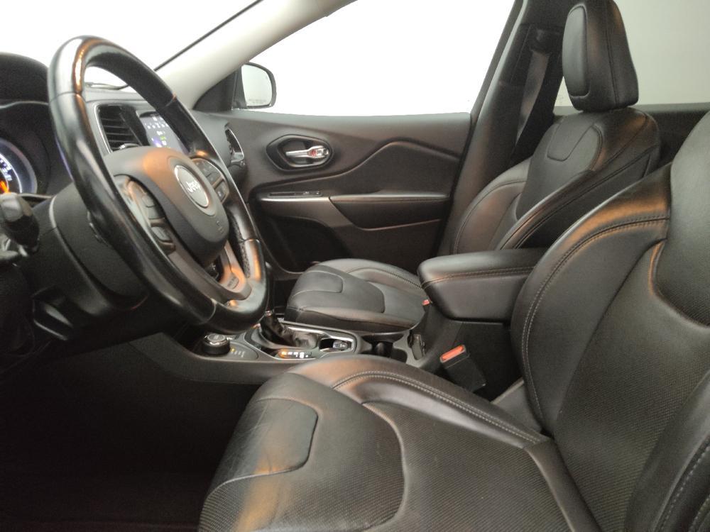 used 2020 Jeep Cherokee car, priced at $20,995