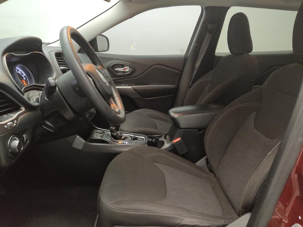 used 2020 Jeep Cherokee car, priced at $19,195