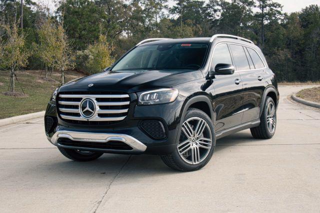 new 2026 Mercedes-Benz GLS 450 car, priced at $92,965