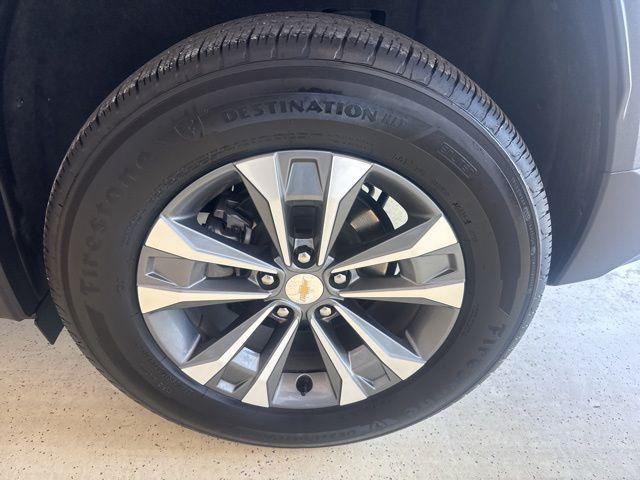 used 2025 Chevrolet Equinox car, priced at $25,299