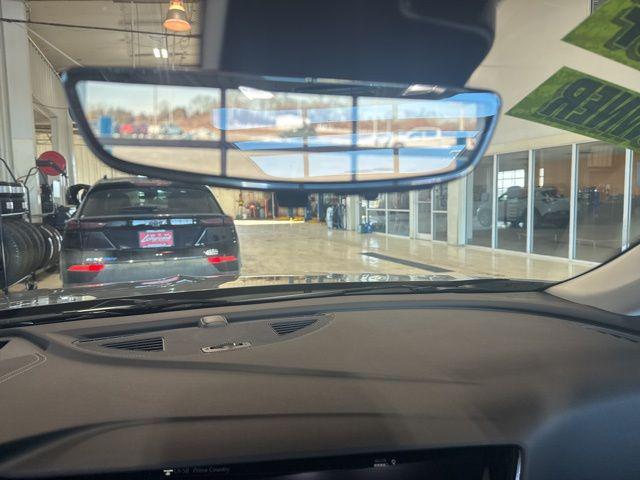 used 2023 Buick Envision car, priced at $33,599