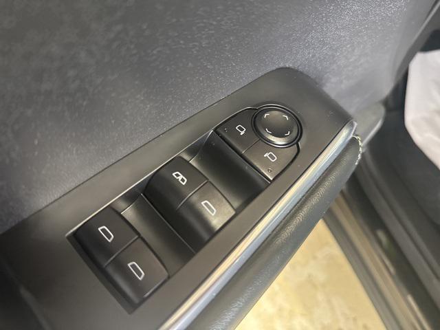 used 2025 GMC Acadia car, priced at $33,991