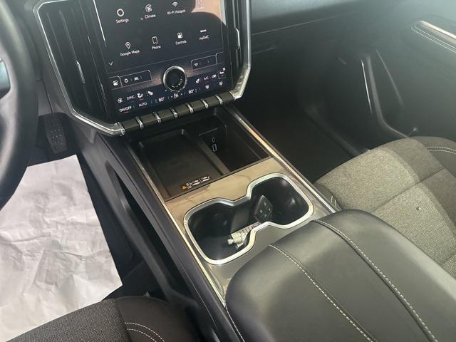 used 2025 GMC Acadia car, priced at $33,991