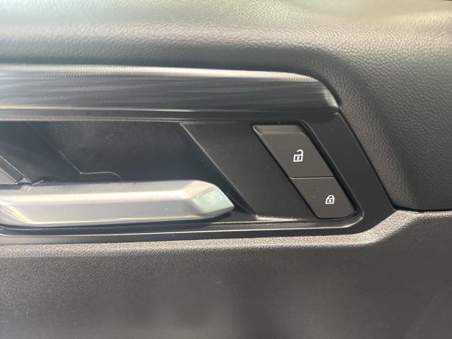 used 2025 GMC Acadia car, priced at $33,991