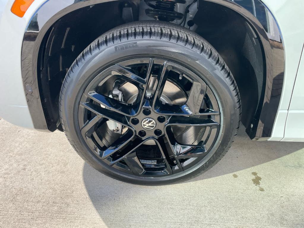 new 2026 Volkswagen Tiguan car, priced at $39,626