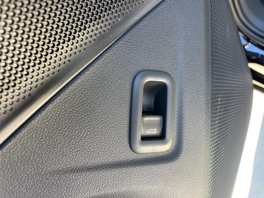 new 2026 Volkswagen Tiguan car, priced at $35,286