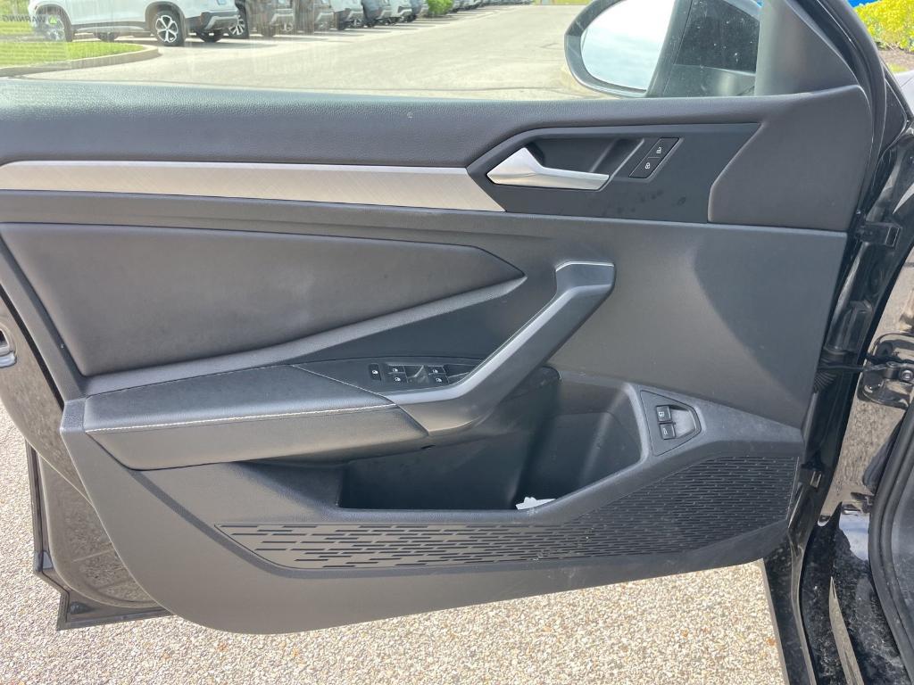 used 2024 Volkswagen Jetta car, priced at $21,250