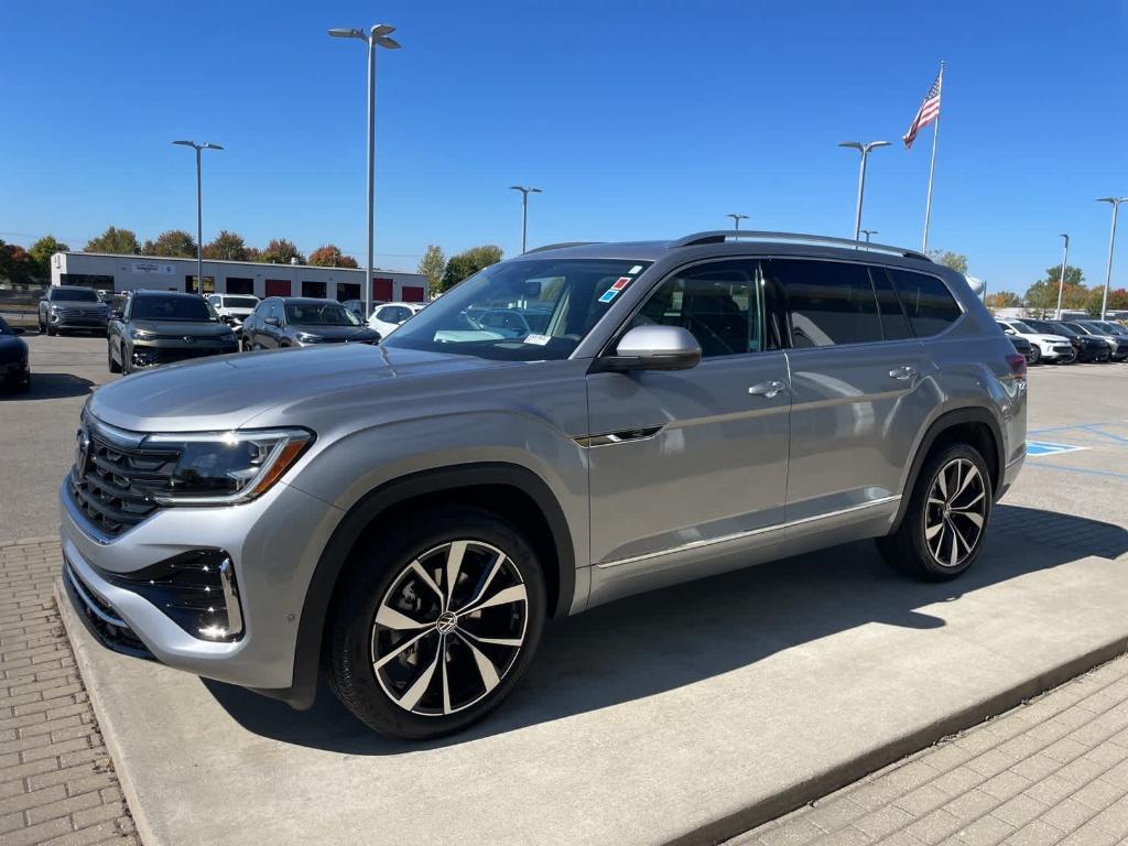 new 2026 Volkswagen Atlas car, priced at $53,242