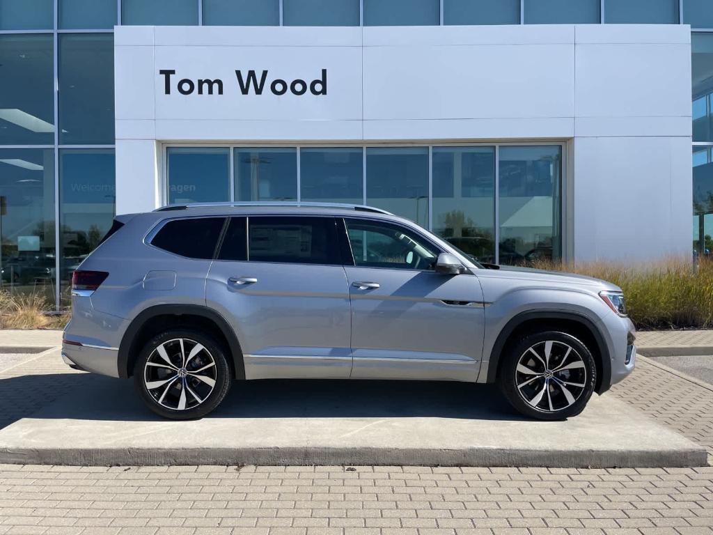 new 2026 Volkswagen Atlas car, priced at $53,242