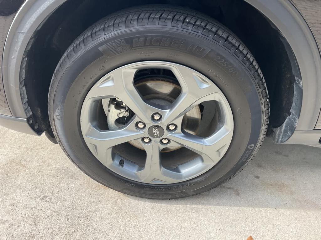 used 2025 Ford Escape car, priced at $25,044