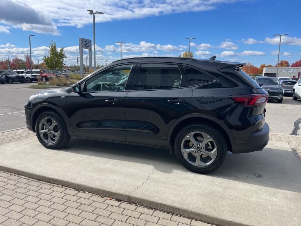 used 2025 Ford Escape car, priced at $25,044